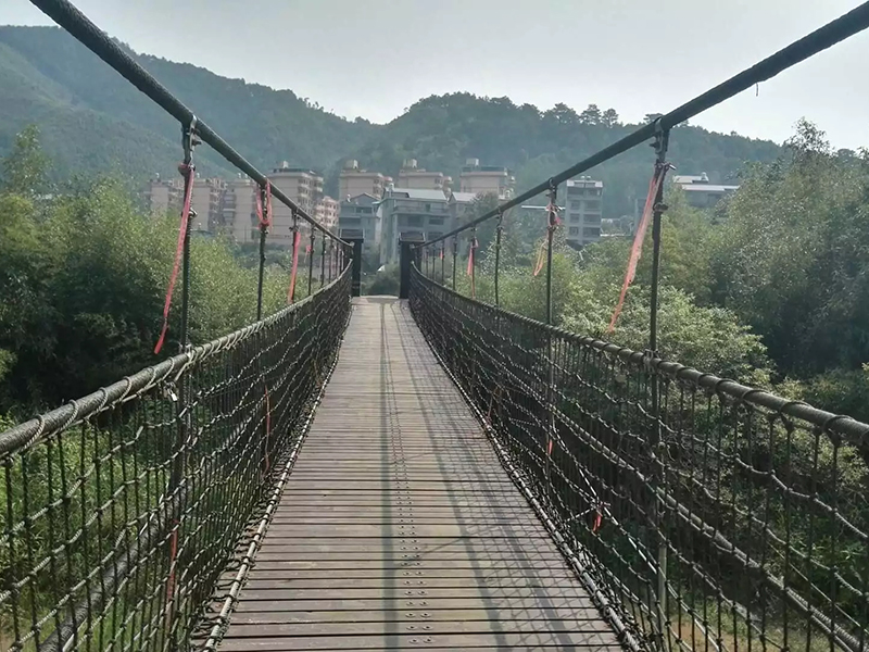 木質吊橋